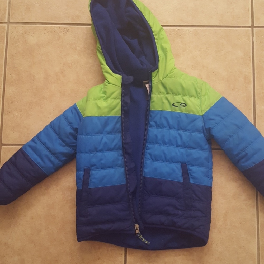Size 4t puff jacket