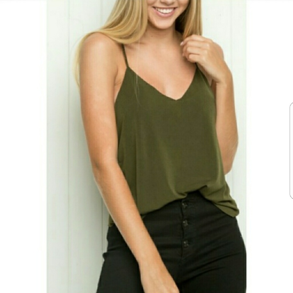 🐢Brandy Melville Rihanna Tank Top in Green🐢