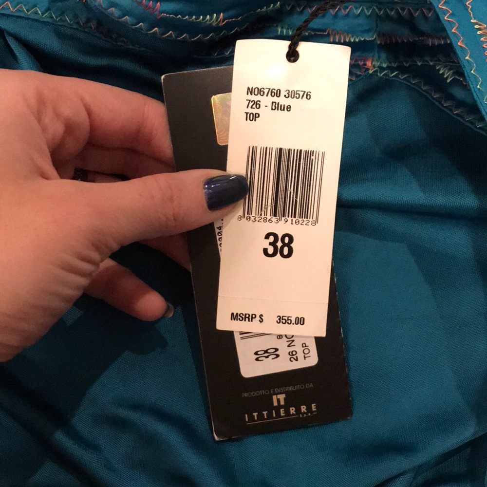 Top - Picture 3 of 4