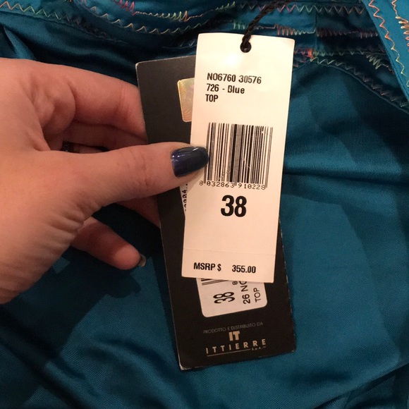 Top - Picture 3 of 4