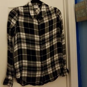 Plaid lace back woven