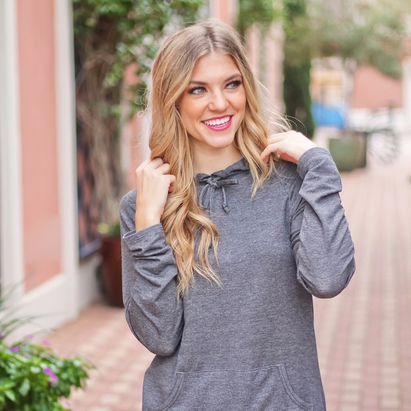 Long sleeve light weight hooded kit top - Picture 2 of 4