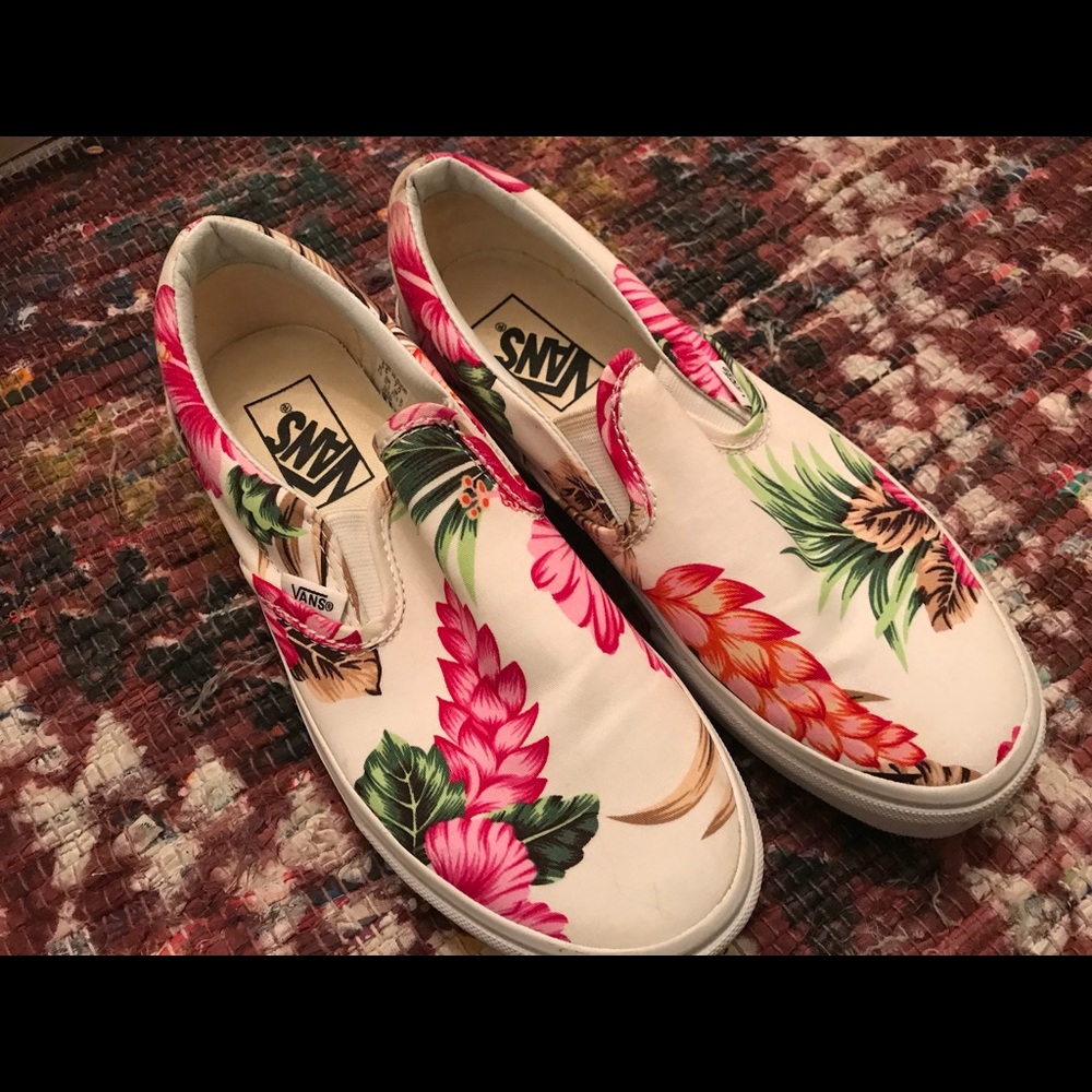 Women’s Floral vans