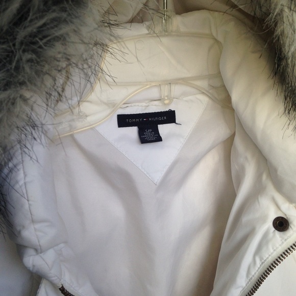 Tommy Hilfiger Puffer - Picture 7 of 7