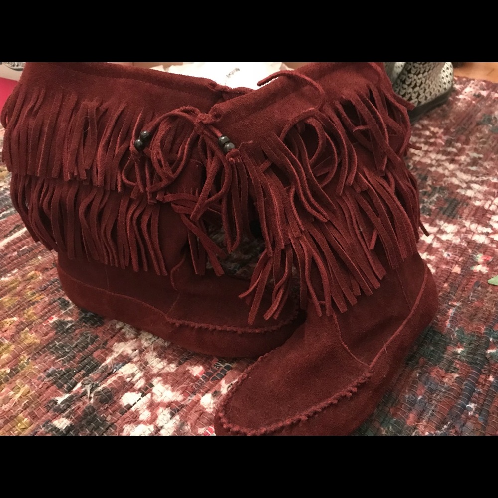Minnetonka burgundy fringe mid calf suede boots.