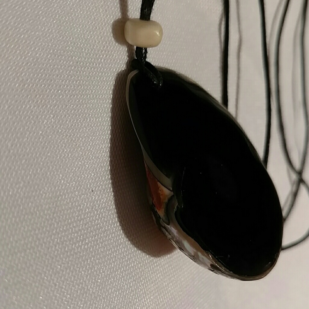 Real Shell Necklace On Adjustable String - image 4