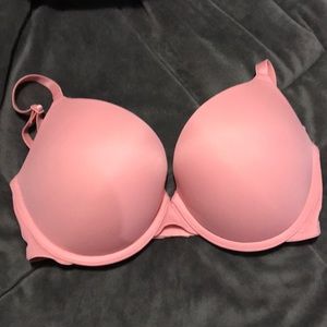 34D Victoria Secret Push Up Bra