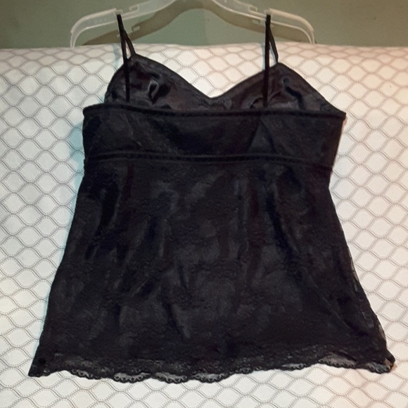 Black lace tank top - Picture 4 of 4