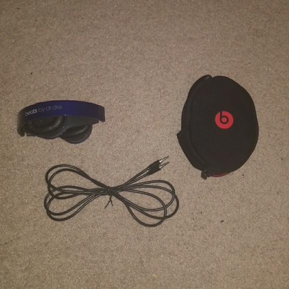 Beats by Dre solo - Picture 1 of 3