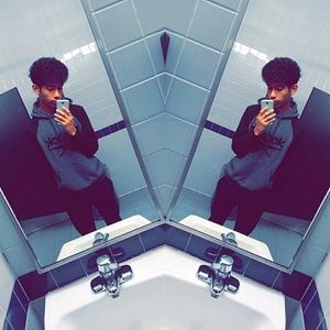 Meet your Posher, Ernesto