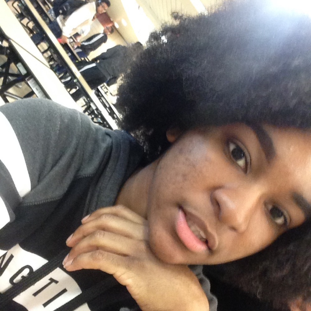 Meet your Posher, Nosa