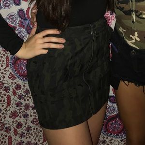 Camo Ring Zipper Skirt