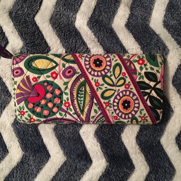 🍍Vera Bradley Colorful Wallet - Picture 2 of 8