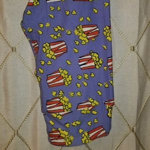 🦄 Purple popcorn OS leggings