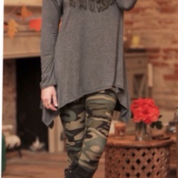 Last One Camo Leggings - Picture 5 of 5