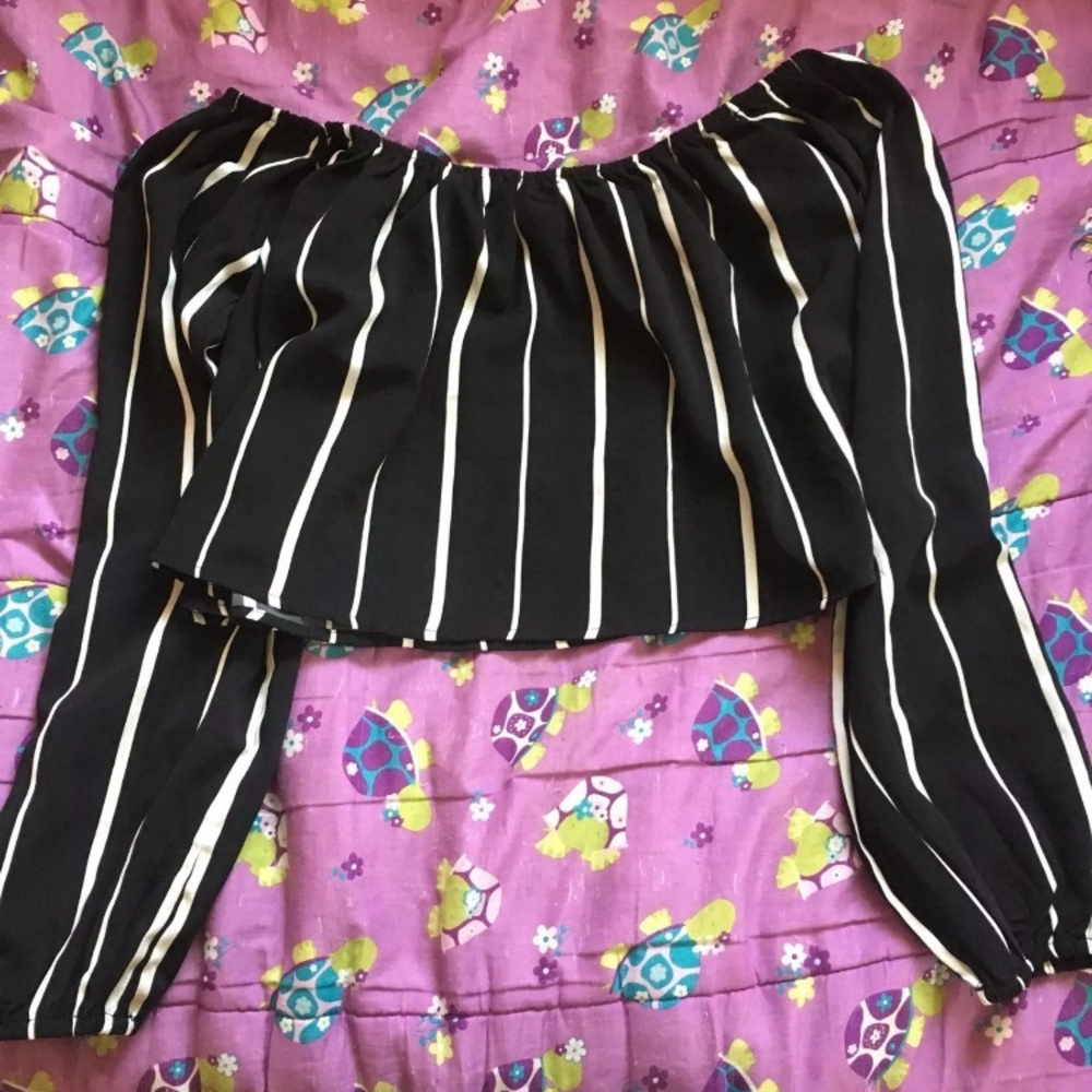 Forever 21 off the shoulder crop top