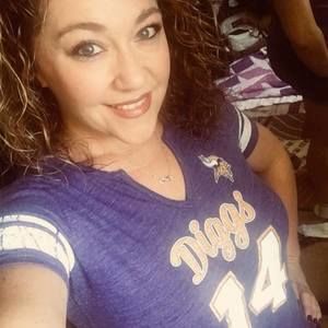 Meet your Posher, Cynthia