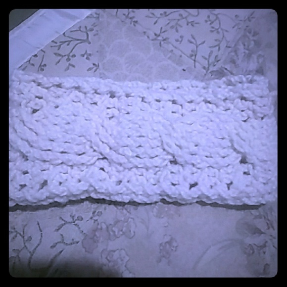 Braided Earwarmer - Picture 1 of 2