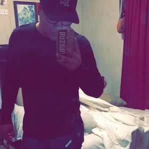 Meet your Posher, Leo