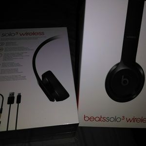 Dre beats  solo 3 wireless Black