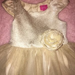 Toddlers Gold Holiday Dress- Size 4t