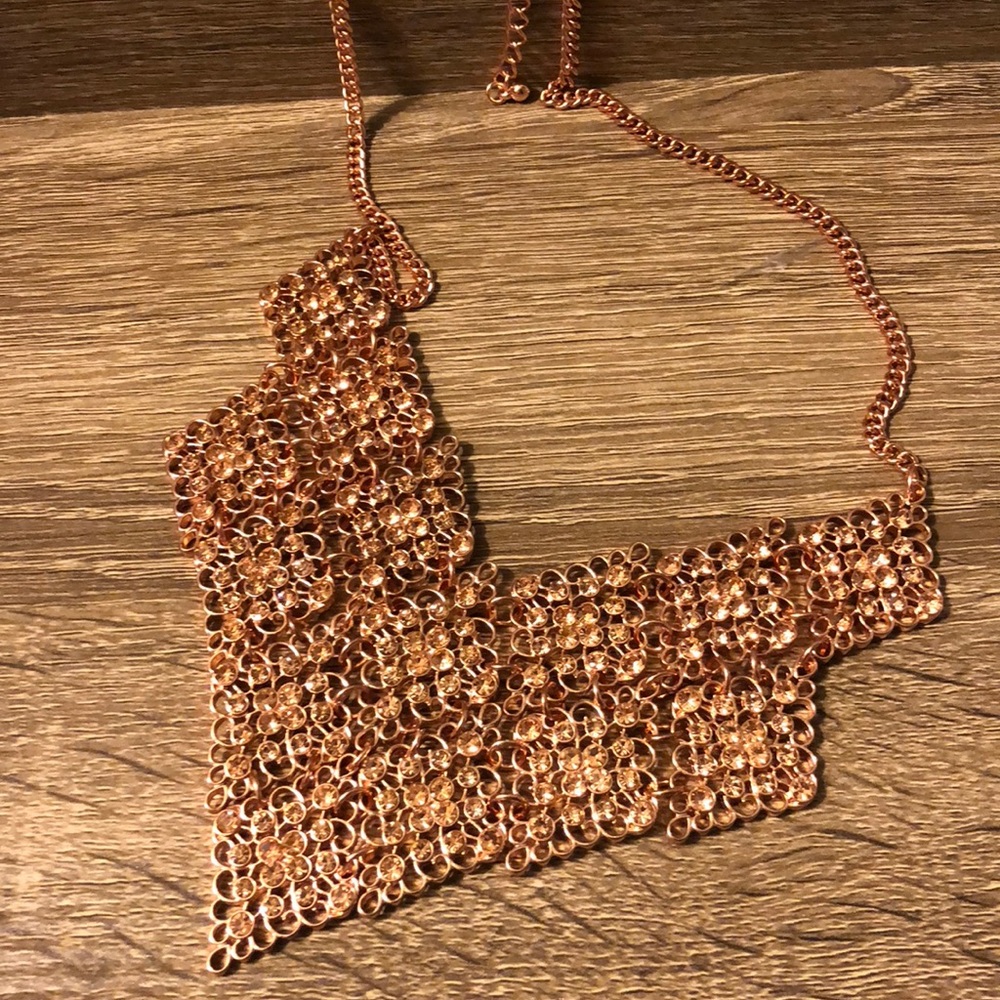 SALE!! 💎 Natasha Rose Gold Bib Necklace