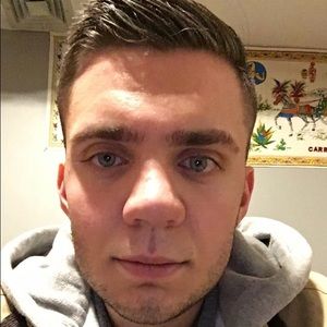 Meet your Posher, Thomas