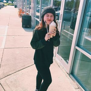 Meet your Posher, Emily