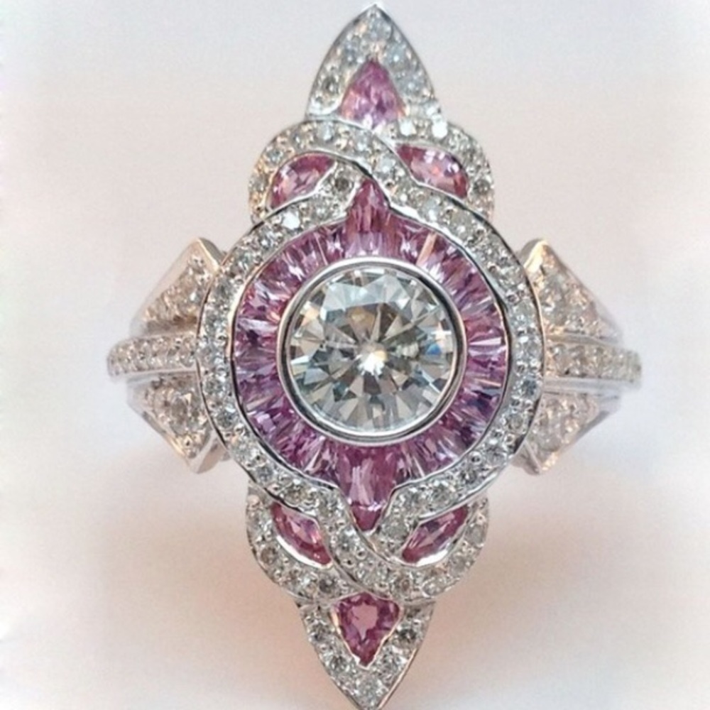 🆕 Pink sapphire ring.