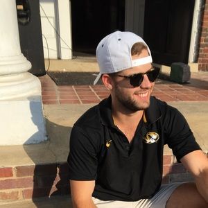 Meet your Posher, Corey