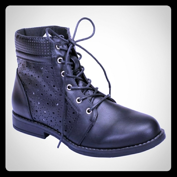 Women's Black Ankle Boots Lace Up Faux Leather - Picture 2 of 7