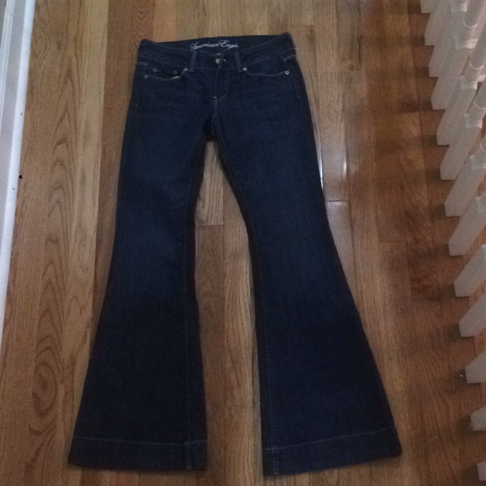 😱👍🏼😱Trending American Eagle Jeans!