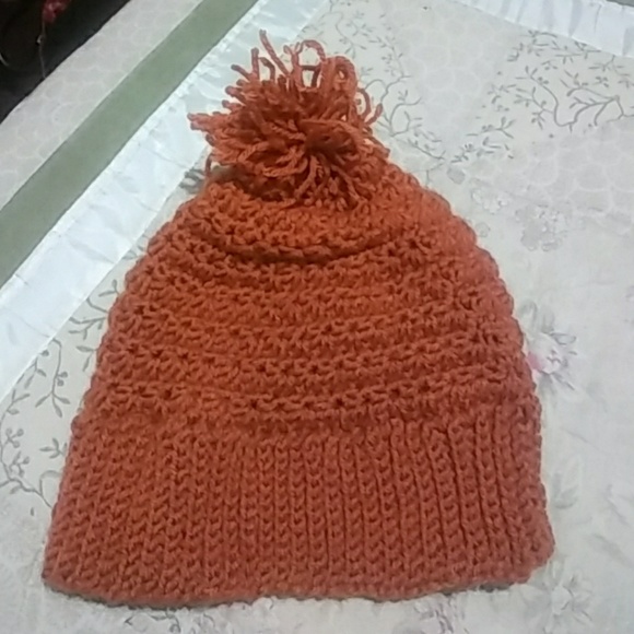Beanie - Picture 1 of 2