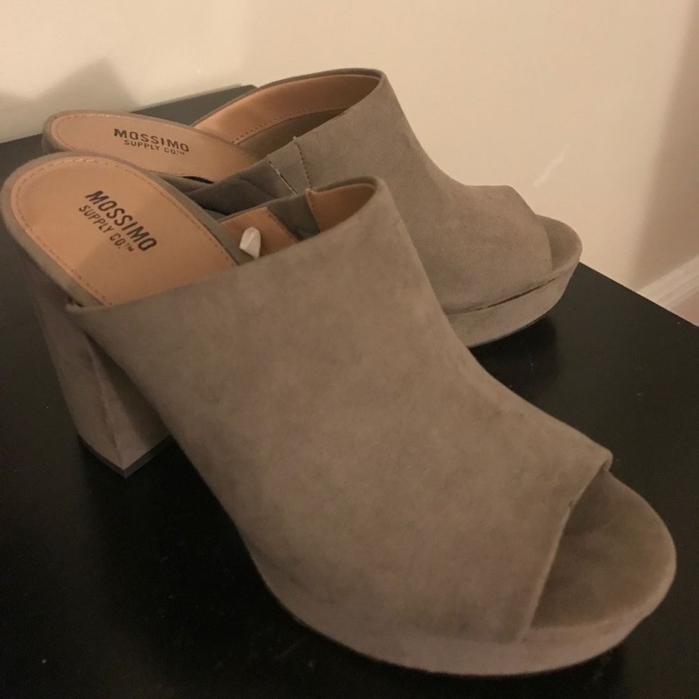 Suede platform sandals
