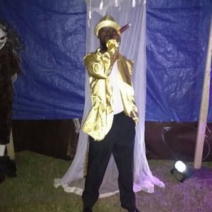 Meet your Posher, Marcus