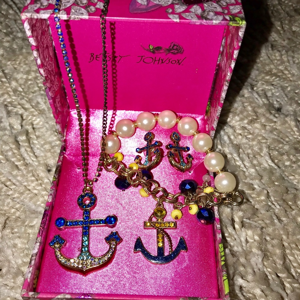 Betsey Johnson necklace set 😍 Colorful Anchor ‼️