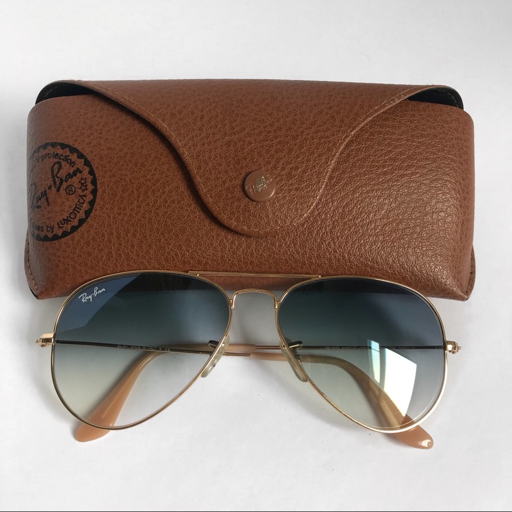 Ray Ban aviator light blue gradient