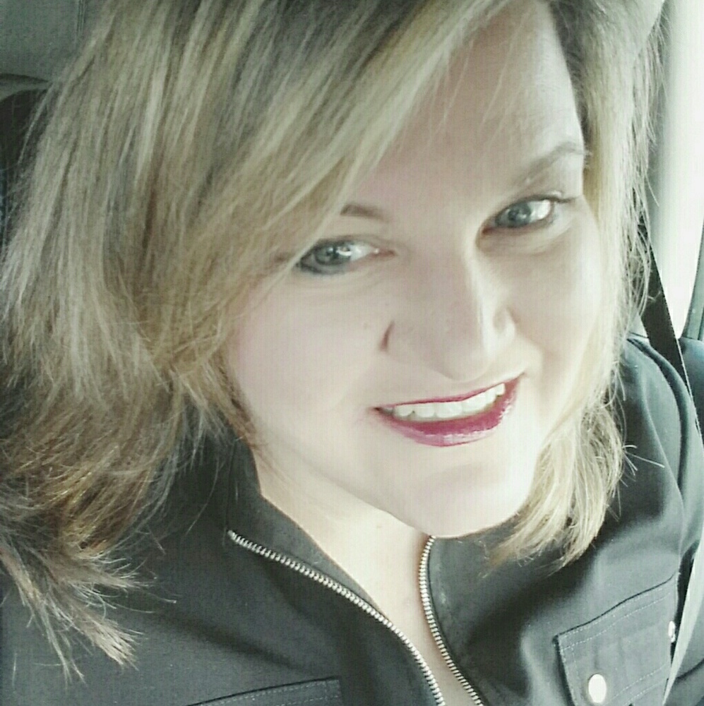 Meet your Posher, Alisa