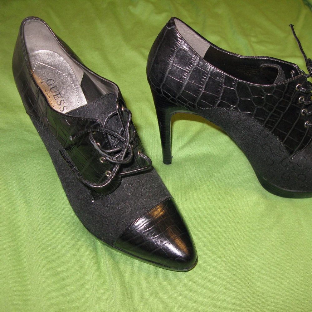 Guess high heels black boots