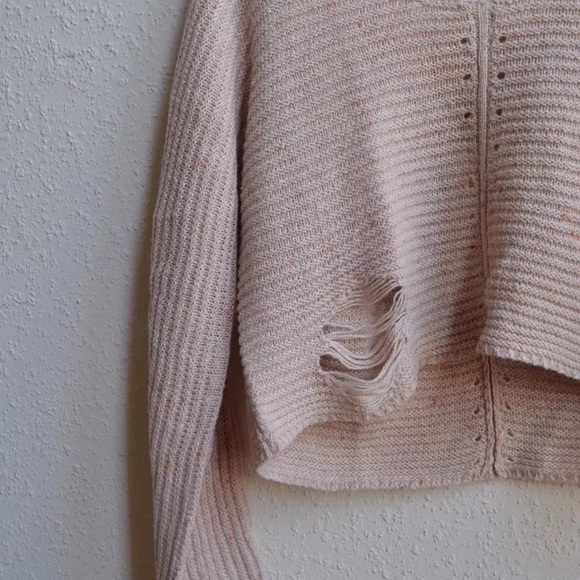 Wildfox Terra Crop Distressed Blush Pink Sweater - Picture 4 of 8