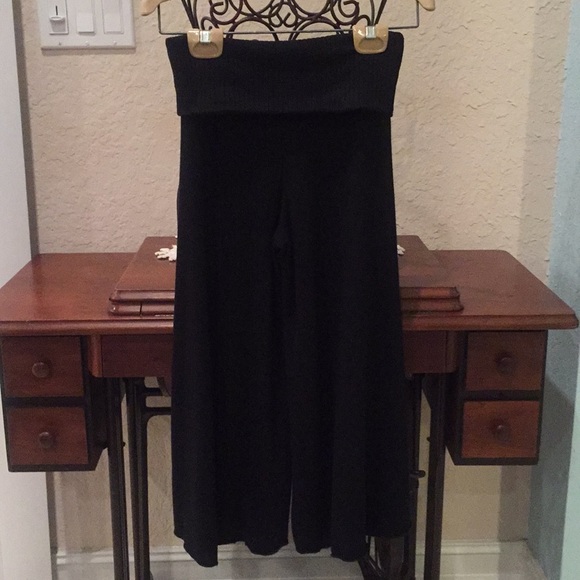 Gaucho pants. - Picture 3 of 5