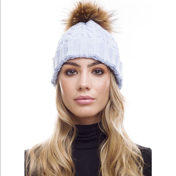 Cute pink Pom Pom knit hat - Picture 4 of 4