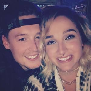 Meet your Posher, Sidney