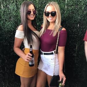 Meet your Posher, Devyn