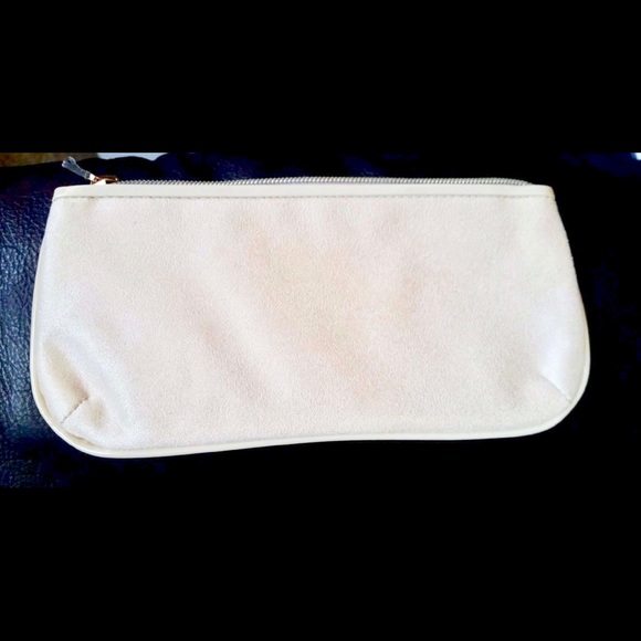 New~ Michael Kors Small Cosmetic Bag - Picture 2 of 3