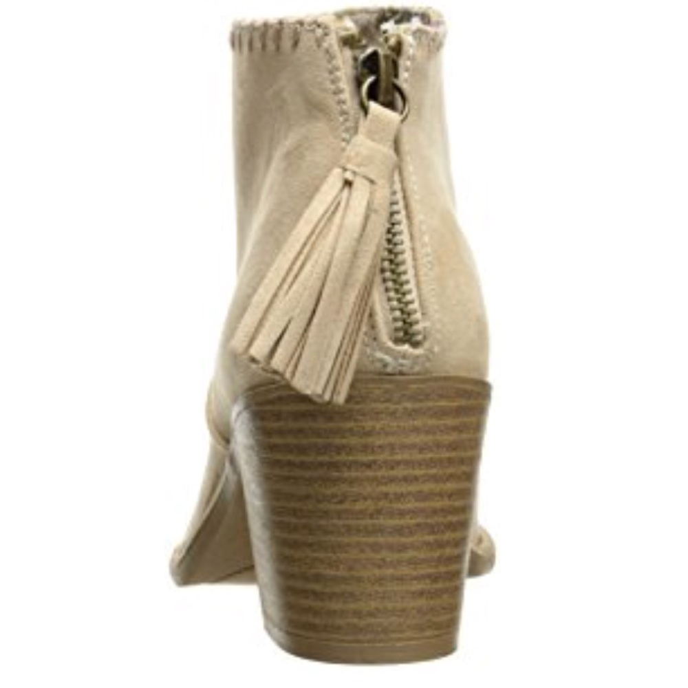 Blush Cream Western Stitched Ankle Bootie - Picture 5 of 5