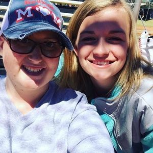 Meet your Posher, Emilee