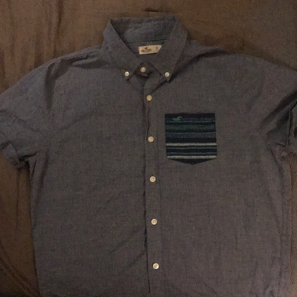 🌊HOLLISTER BUTTON DOWN