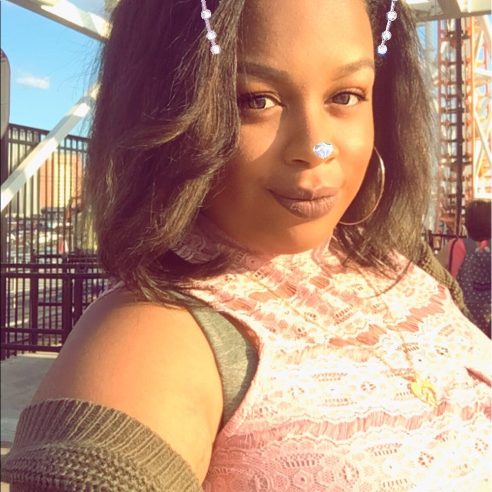 Meet your Posher, Shernala