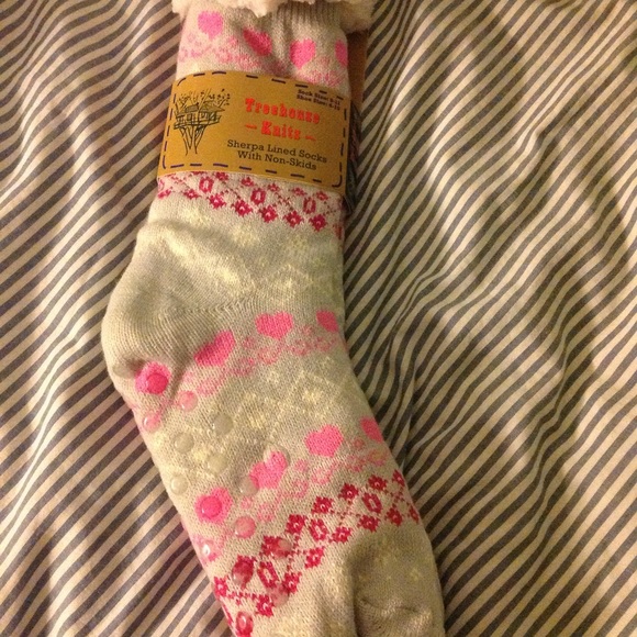 πHP π Cute Sherpa lined long socks - Picture 5 of 7